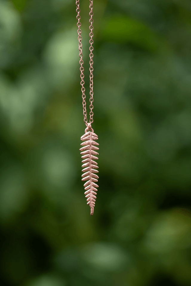 Collier Fern